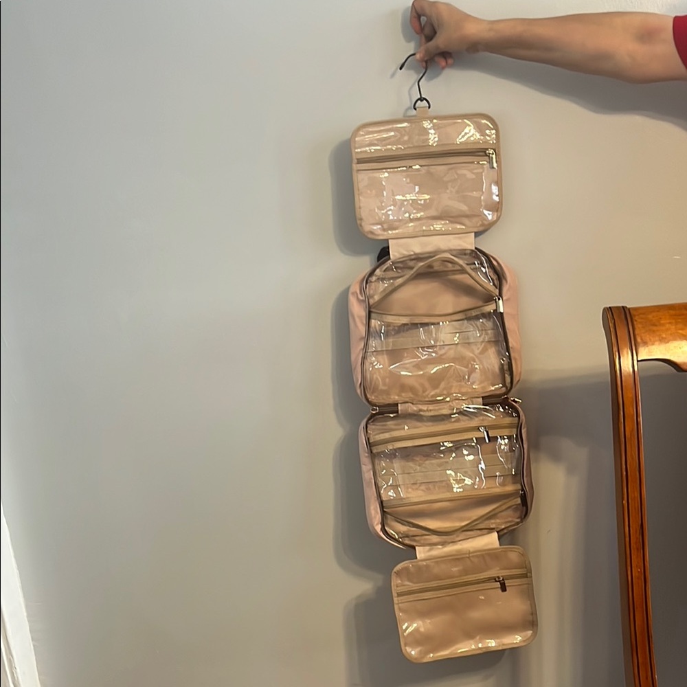 Pink Quilted travel bag with hanging hook